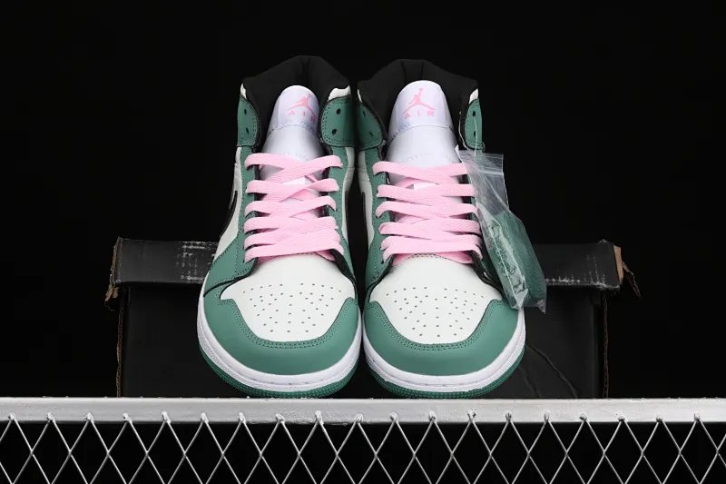 All categories Air Jordan Jordan series basketball shoes Air Jordan 1 Mid Air Jordan 1 Mid AJ1 Joe 1 grass green China basketball shoes CZ0774-300
